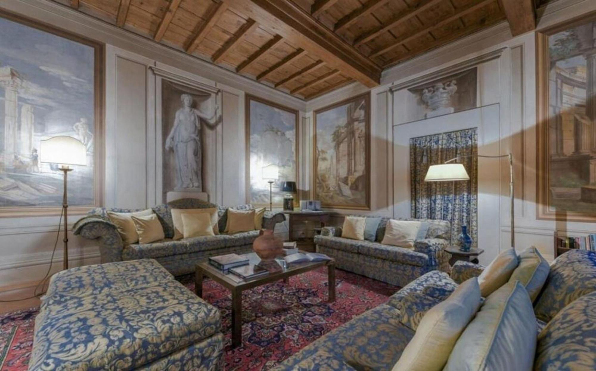 Palazzo Delle Croci * Florence